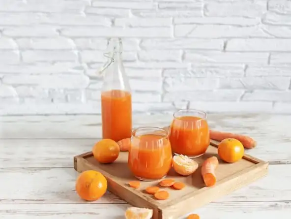 fresh-juice-AdobeStock_305865064